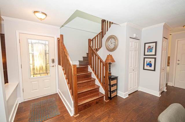 2663 fromme road north vancouver lynn valley