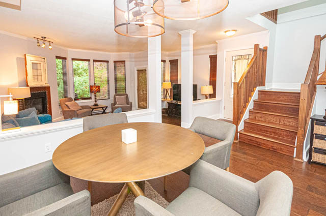 2663 fromme road north vancouver lynn valley