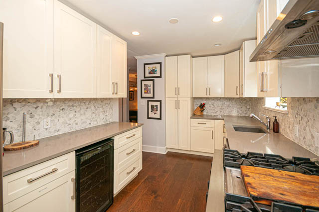 2663 fromme road north vancouver lynn valley