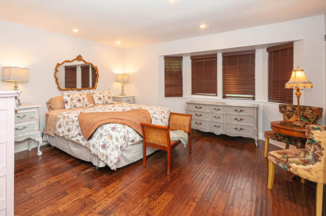 2663 fromme road north vancouver lynn valley