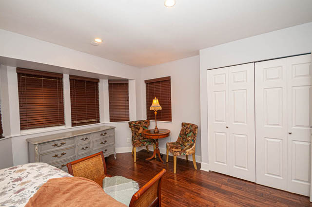 2663 fromme road north vancouver lynn valley