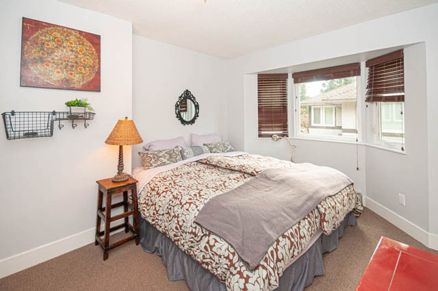 2663 fromme road north vancouver lynn valley