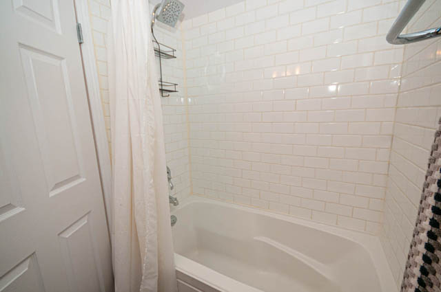 2663 fromme road north vancouver lynn valley