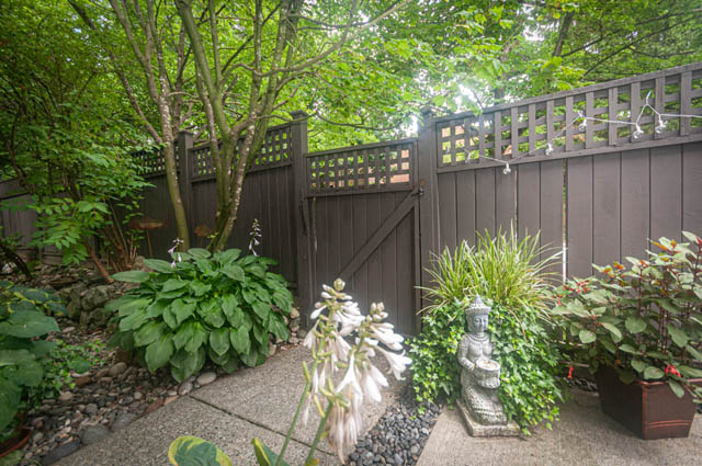 2663 fromme road north vancouver lynn valley