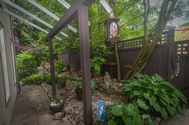 2663 fromme road north vancouver lynn valley