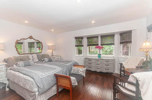 2663 fromme road north vancouver lynn valley