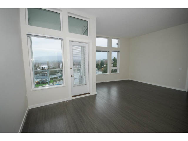 unfurnished lower lonsdale north vancouver