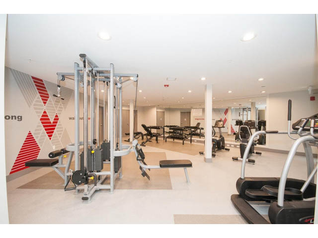 unfurnished lower lonsdale