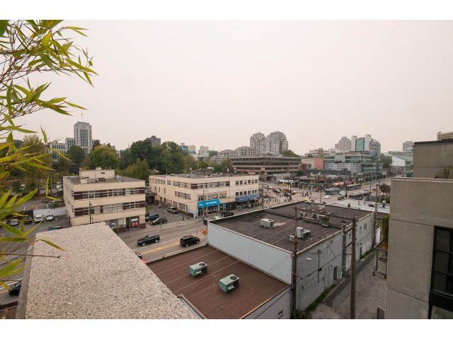 Loft with city view and rooftop access. - 716 - 428 West 8th Ave, Vancouver West Side