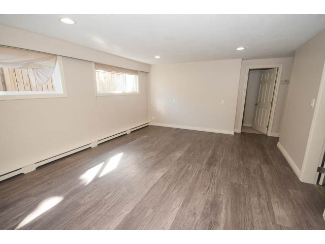 Spacious den with hardwood floors and large windows. - 4135 Golf drive, North Vancouver