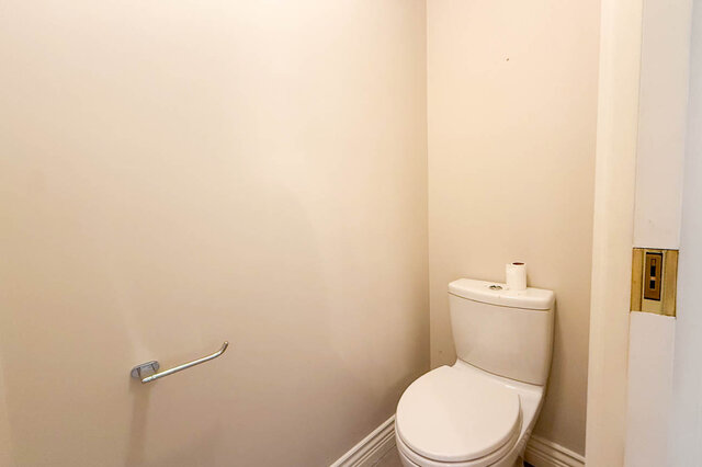 Separate toilet room off the ensuite. - 3858 Sauve Place, North Vancouver