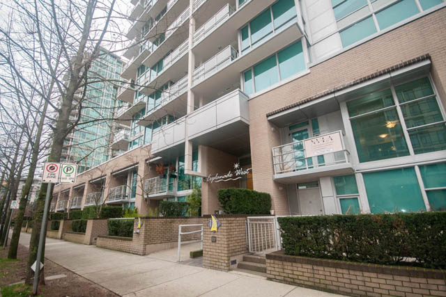esplanade west at the pier rentals lower lonsdale
