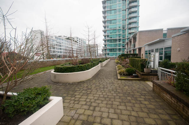 rent unfurnished north vancouver