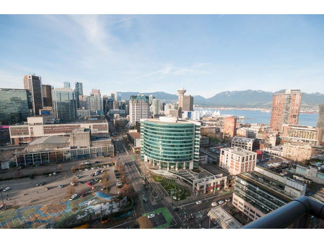 Furnished 1-bedroom with stunning city view and modern amenities. - 3105 - 602 Citadel Parade, Vancouver Downtown