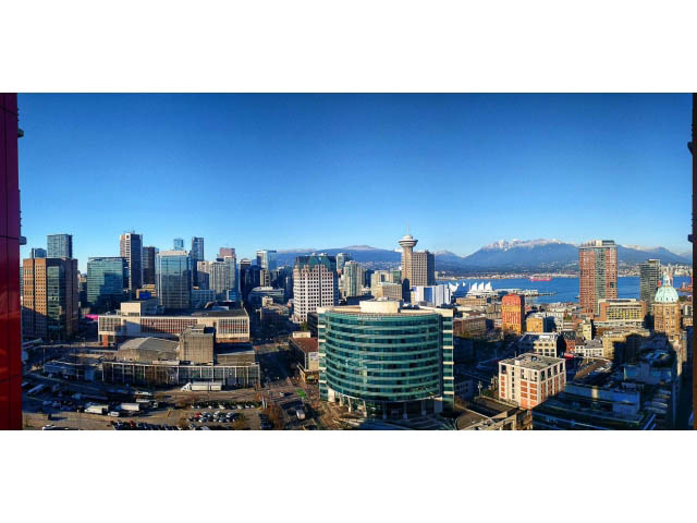 Bright 1-bedroom condo with stunning city view and modern furnishings. - 3105 - 602 Citadel Parade, Vancouver Downtown