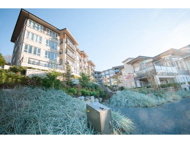 Furnished 2-bedroom + den condo with modern furnishings and outdoor garden views. - 203 - 3825 Cate's Landing, North Vancouver