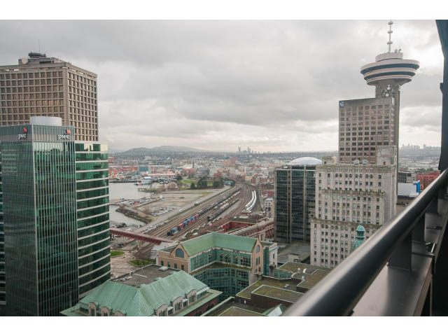 Furnished 2-bedroom + den with stunning city view from balcony. - 2301 - 838 W Hastings, Vancouver Downtown