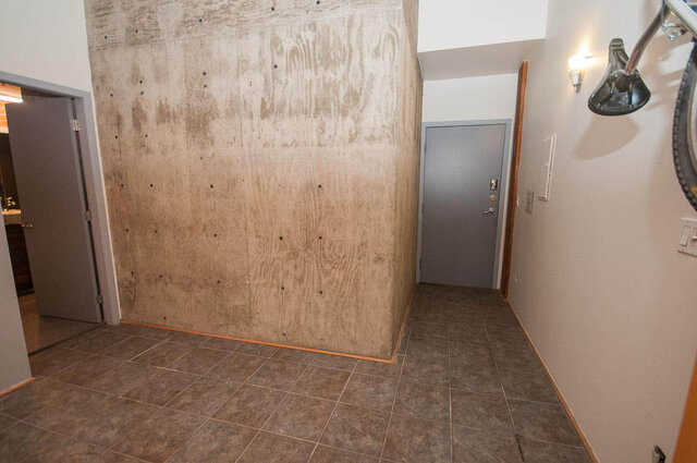 604 - 518 Beatty Street - Loft - Crosstown - Photo 3 of 28