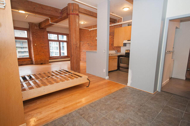 604 - 518 Beatty Street - Loft - Crosstown - Photo 4 of 28