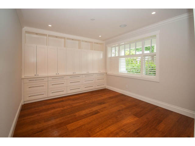 Spacious den with built-in cabinets and hardwood floors. - 3476 Wellington Crescent, North Vancouver