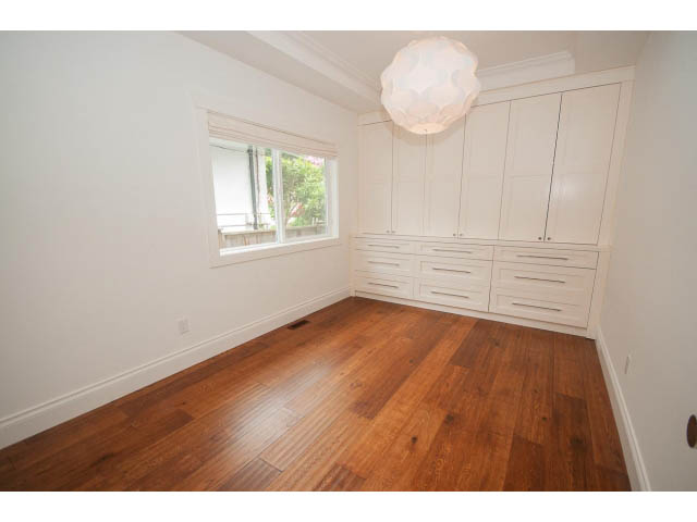 Spacious den with hardwood floors and built-in cabinets. - 3476 Wellington Crescent, North Vancouver