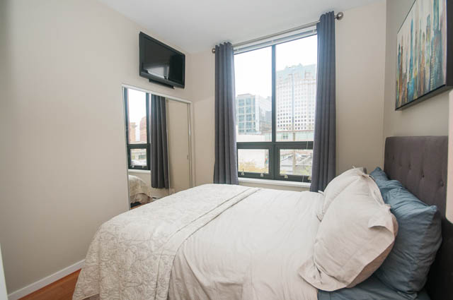 Furnished 2-bedroom condo with city view and hardwood floors. - 403 - 531 Beatty St, Vancouver Downtown
