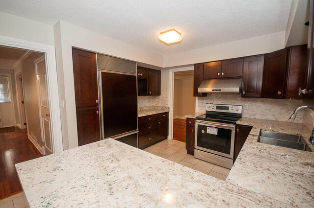 . - 5367 Esperanza Drive, North Vancouver
