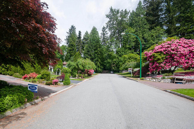 . - 5367 Esperanza Drive, North Vancouver