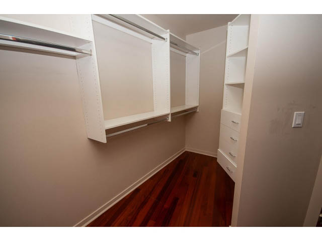 Spacious walk-in closet with built-in shelves and hardwood floors. - 3403 - 938 Nelson Street, Vancouver Downtown