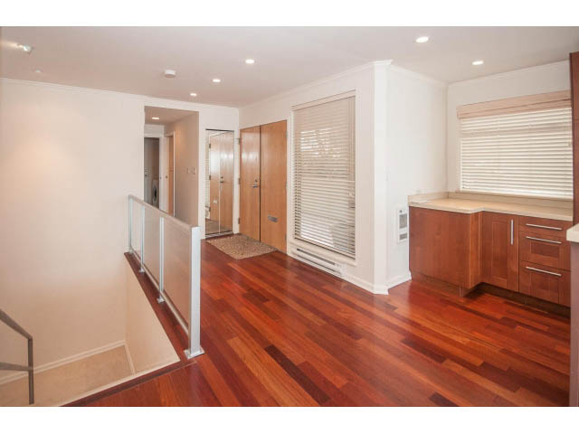 Bright living room with hardwood floors and modern furnishings. - 2150 Argyle Ave., West Vancouver