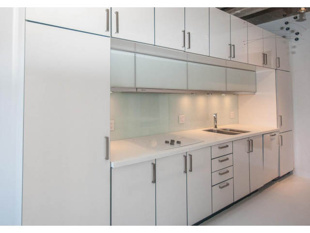 unfurnished crosstown vancouver