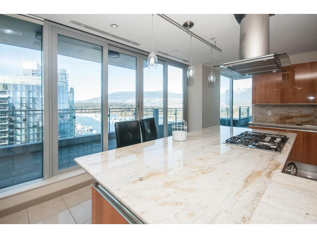 Bright kitchen with granite countertops and city view. - 2200 - 1169 W Cordova St, Vancouver Downtown