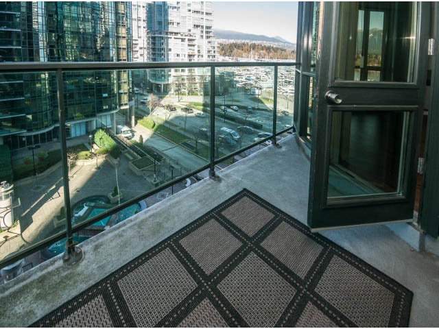 coal harbour b c real estate