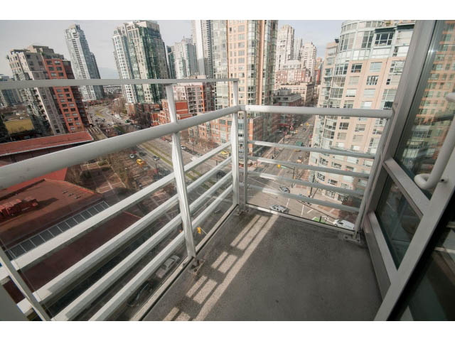 unfurnished yaletown vancouver