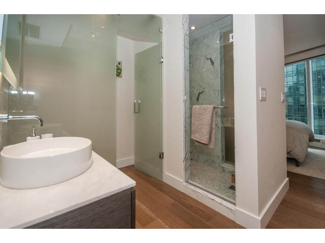rental west pender st and broughton st