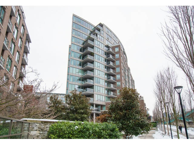 Furnished 1-bedroom condo with modern balconies and city views. - 1110 - 445 West 2nd Ave, Vancouver West Side
