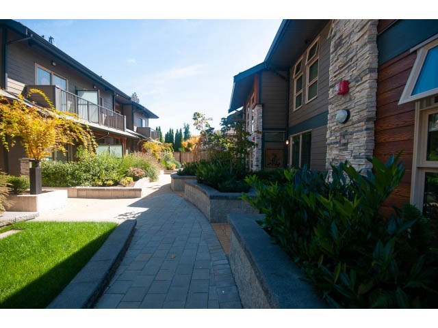 luxury unfurnished or furnished in north vancouver
