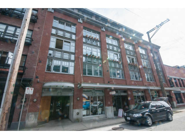 Furnished 2-bedroom condo with brick facade and large windows. - 501 - 1072 Hamilton Street, Vancouver Downtown