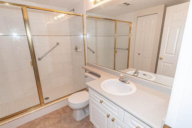 unfurnished lonsdale