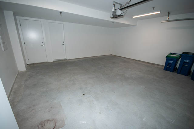 4 bedroom den rental in