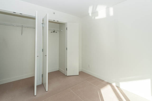 Spacious 1-bedroom + den with closet and carpeted floor. - 903 -1255 Seymour St, Vancouver Downtown