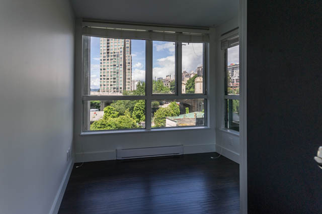 606 - 907 Beach Ave - Condo - False Creek North - Photo 7 of 23