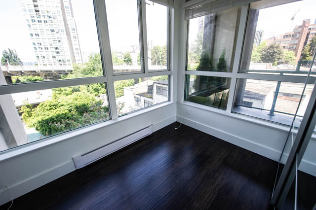 606 - 907 Beach Ave - Condo - False Creek North - Photo 8 of 23