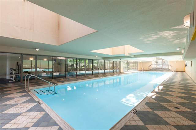 Spacious penthouse with large, sunlit indoor pool and tiled floor. - 3205 - 928 Richards St, Vancouver Downtown