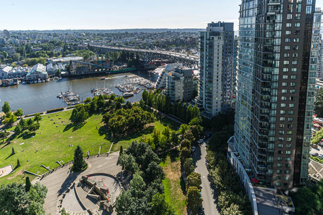azura i rentals false creek north