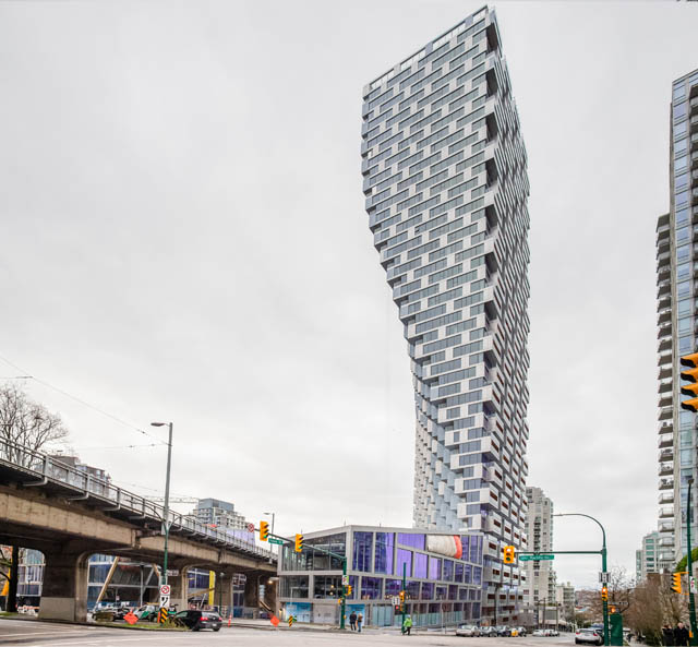 Furnished 1-bedroom condo with modern city view and sleek design. - 1901 - 1480 Howe St, Vancouver Downtown