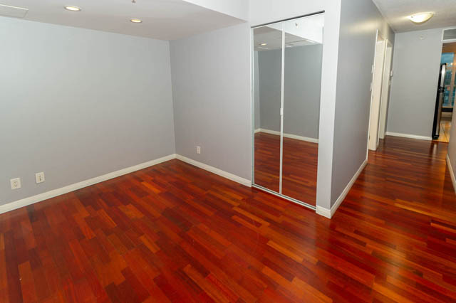 square footage 1194