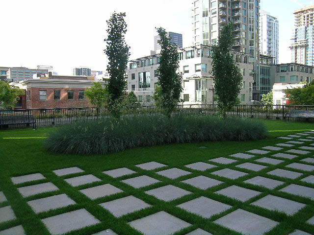 Furnished living room with city view and modern decor. - 1602 - 977 Mainland Street, Vancouver Downtown
