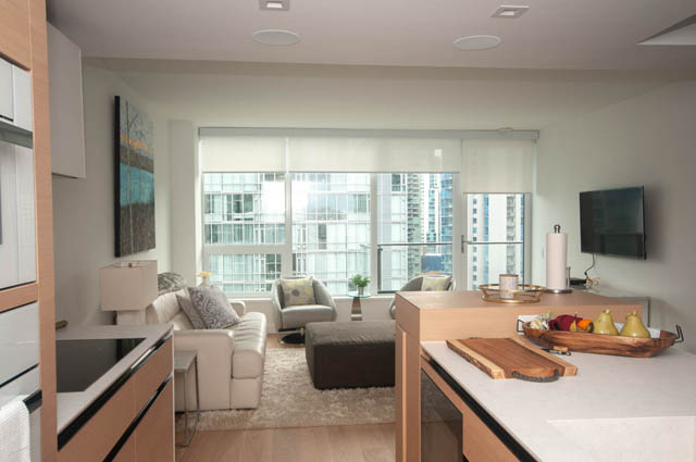 Bright living room with city view and modern furnishings. - 1803 - 620 Cardero Street, Vancouver Downtown