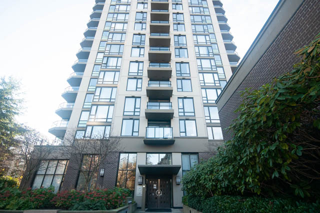 sky tower rentals north vancouver